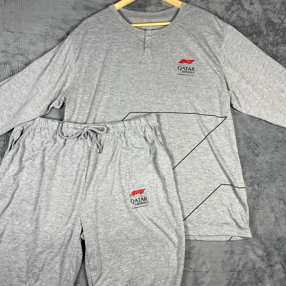 Formula 1 Qatar Airways Pajama 2 Piece Set Mens Medium Gray Graphic Henley PJ